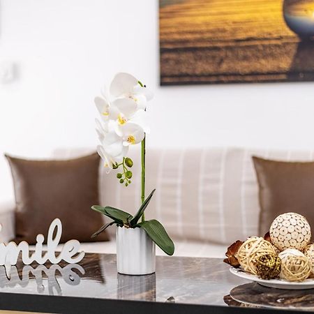 4You Luxury Apartments By Keyplanner Moraitika Dış mekan fotoğraf