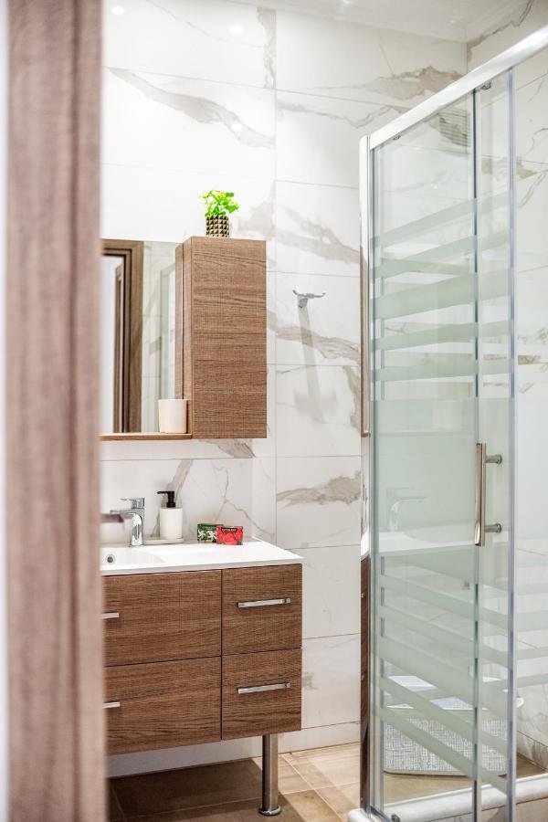 4You Luxury Apartments By Keyplanner Moraitika Dış mekan fotoğraf