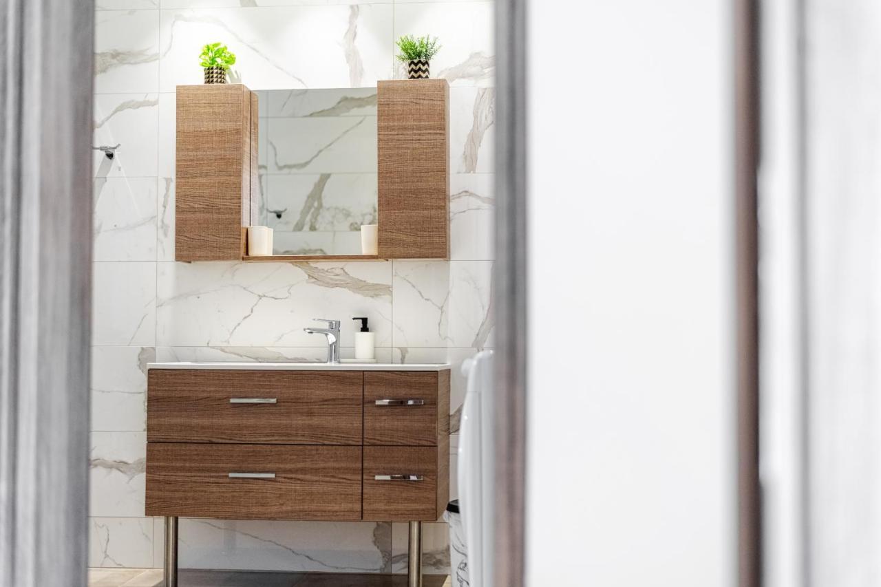 4You Luxury Apartments By Keyplanner Moraitika Dış mekan fotoğraf