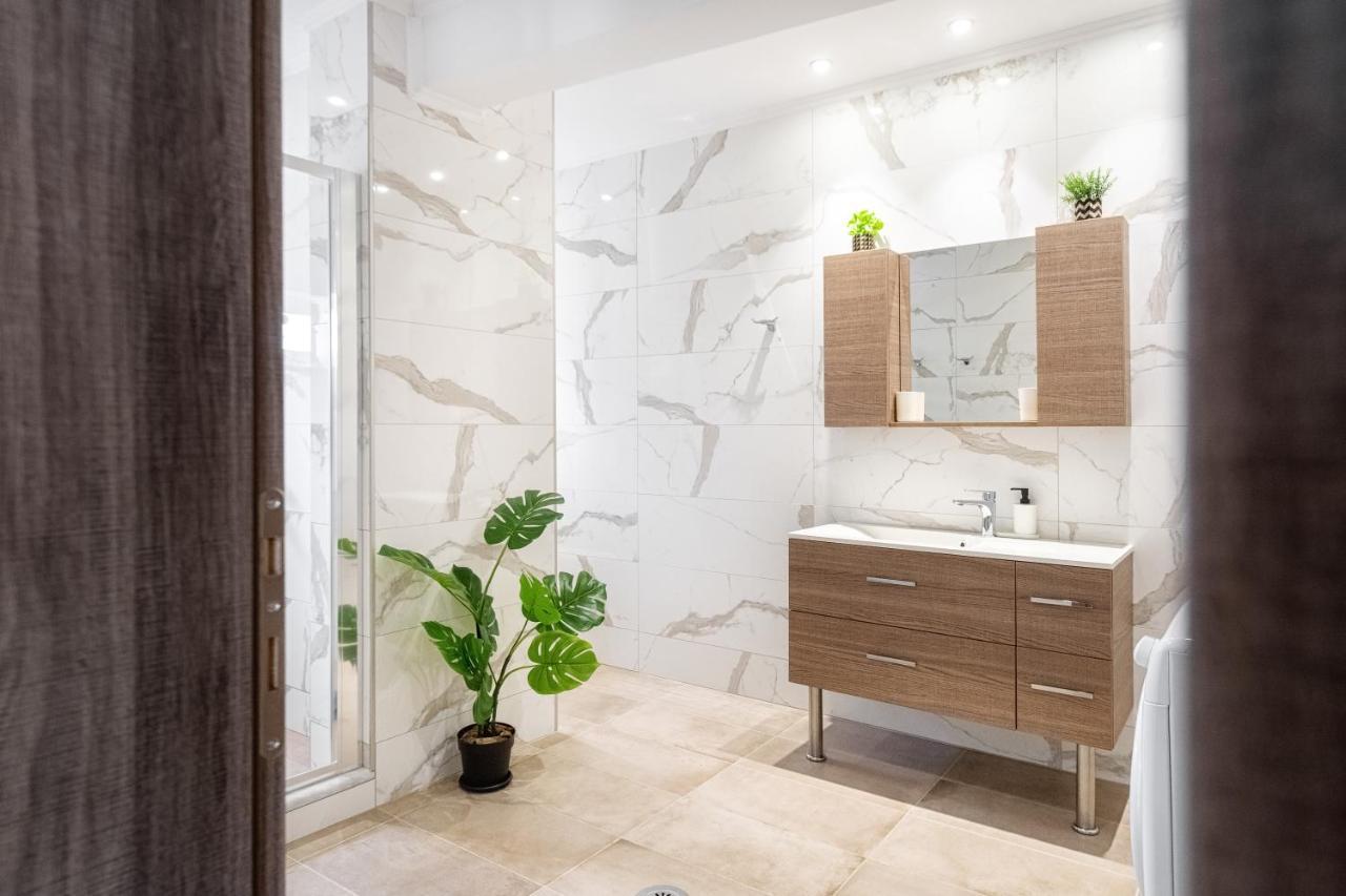4You Luxury Apartments By Keyplanner Moraitika Dış mekan fotoğraf