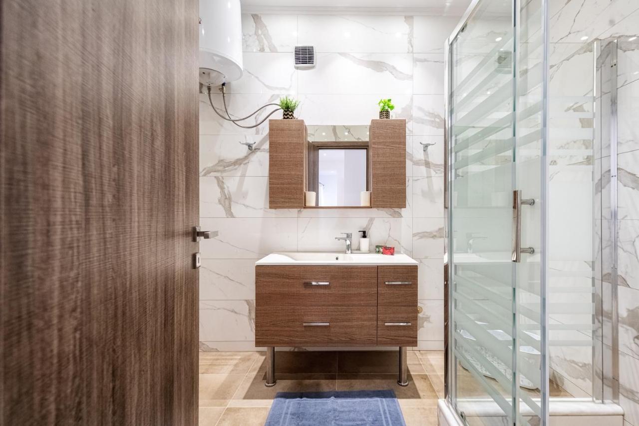 4You Luxury Apartments By Keyplanner Moraitika Dış mekan fotoğraf