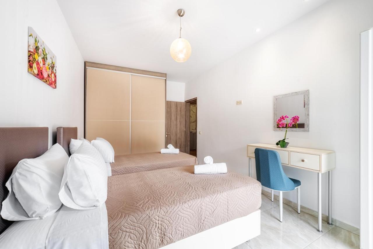 4You Luxury Apartments By Keyplanner Moraitika Dış mekan fotoğraf