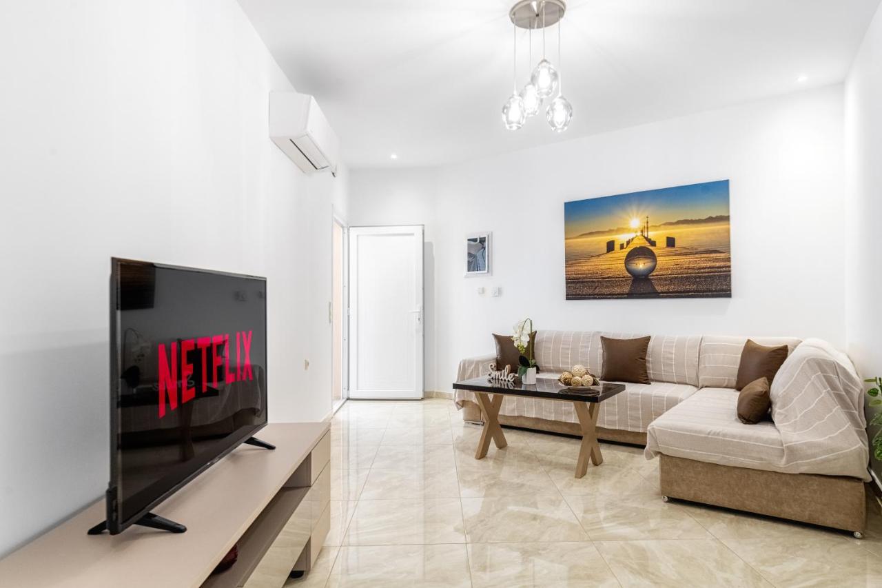 4You Luxury Apartments By Keyplanner Moraitika Dış mekan fotoğraf