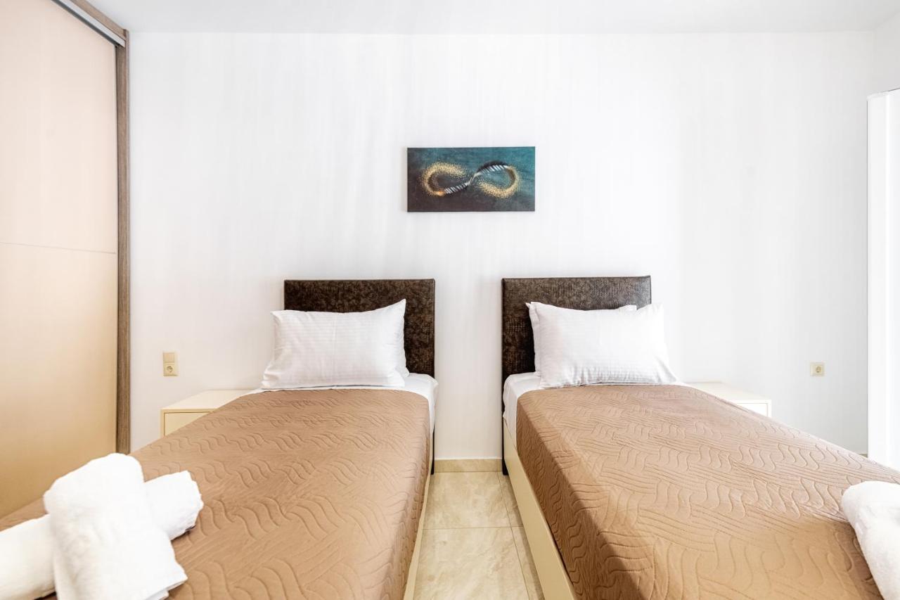4You Luxury Apartments By Keyplanner Moraitika Dış mekan fotoğraf